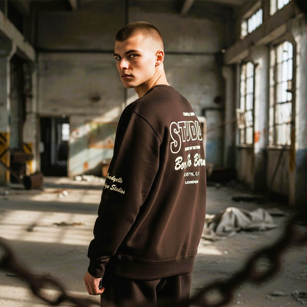 Black & Gold Oversized Streetwear Sweatshirt – Bold Graphic Crewneck